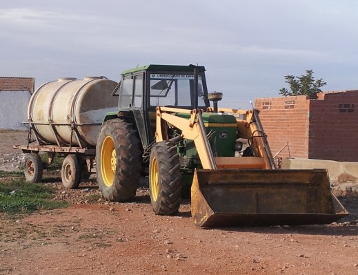 Tractor con cuba