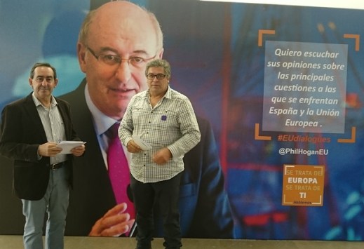 Dialogo Phil Hogan